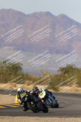 media/Dec-17-2023-CVMA (Sun) [[bf0c04832d]]/Race 4 Amateur Supersport Middleweight/